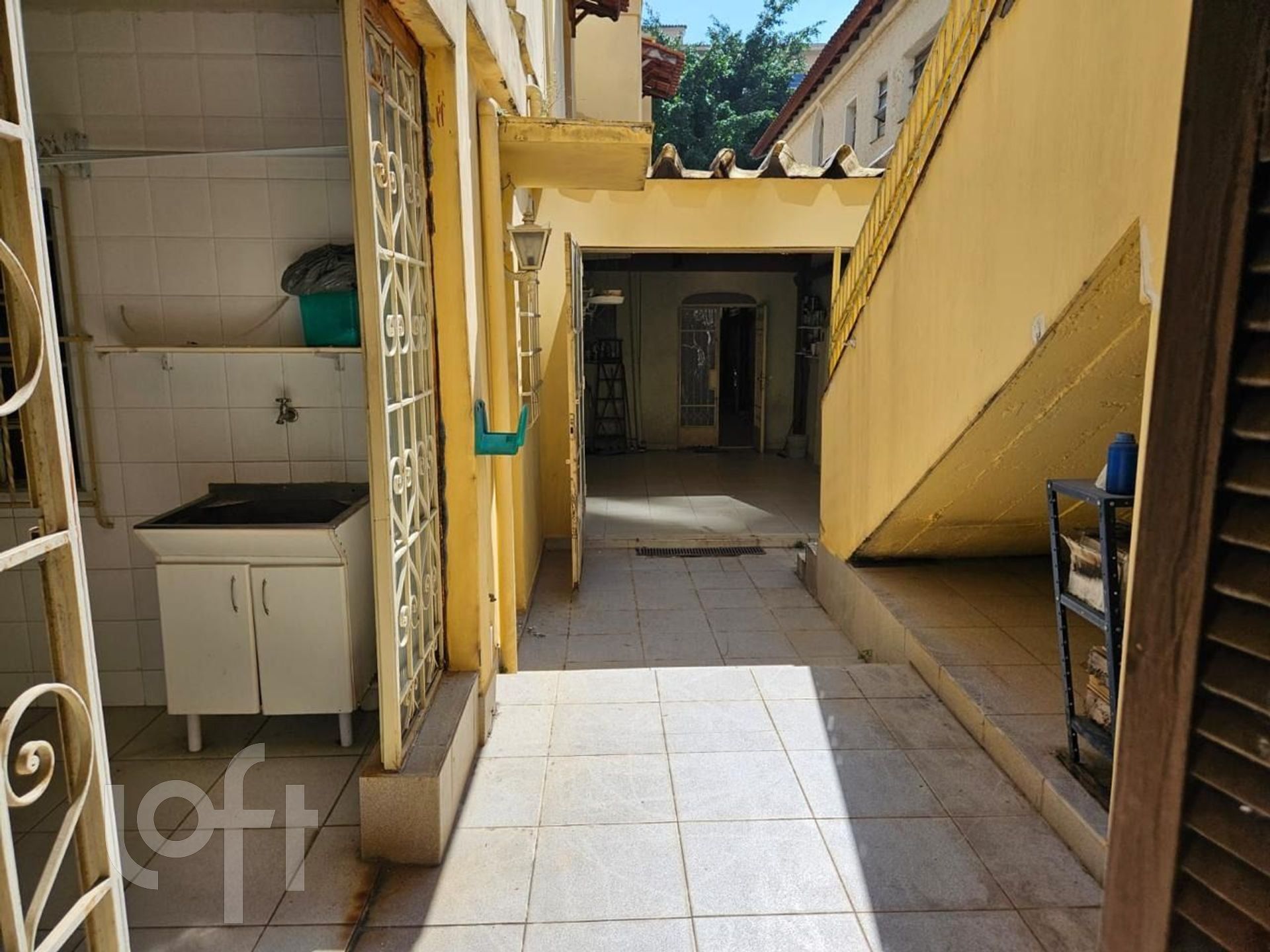 Casa à venda com 3 quartos, 228m² - Foto 7