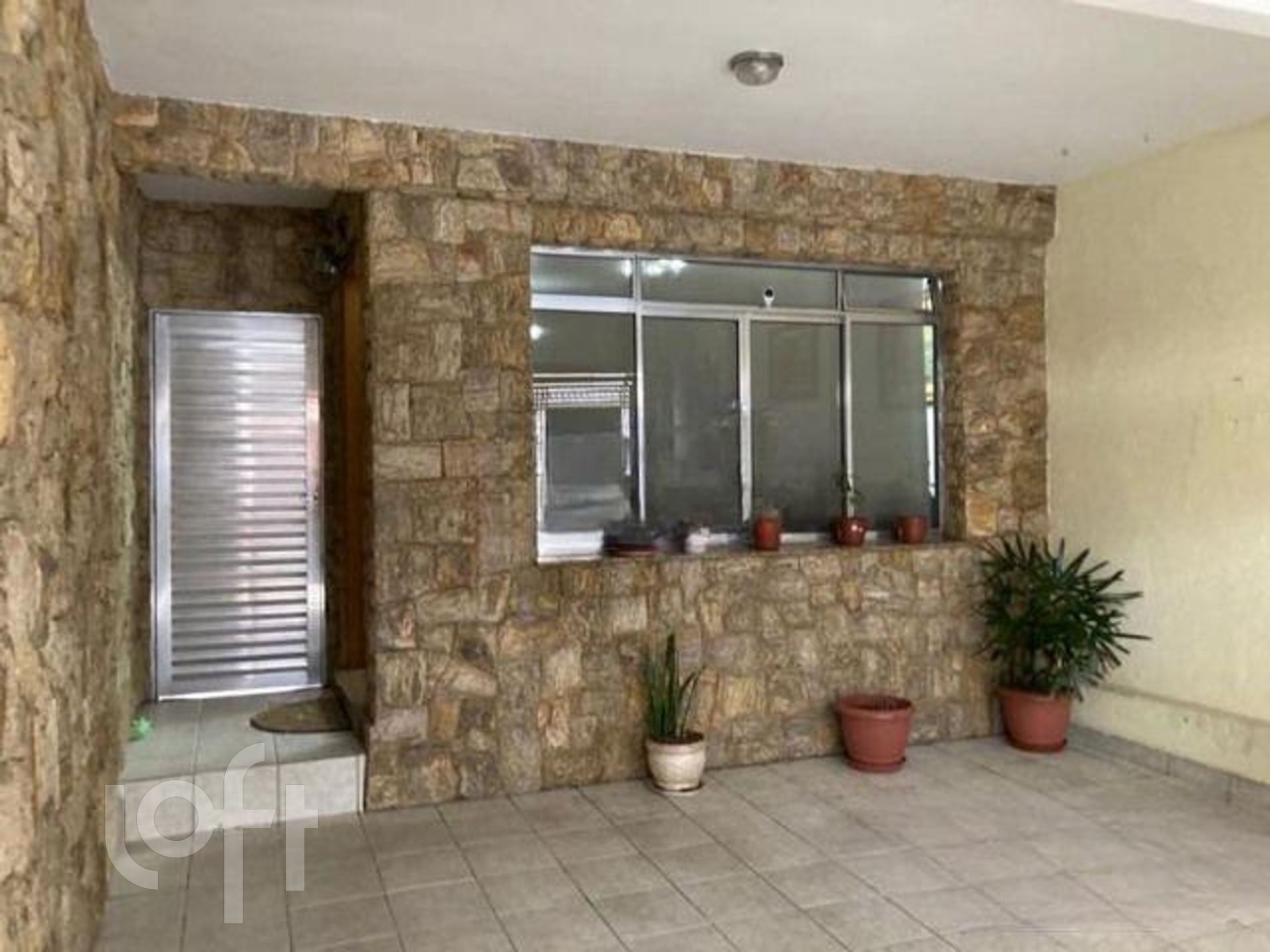 Casa à venda com 3 quartos, 150m² - Foto 1