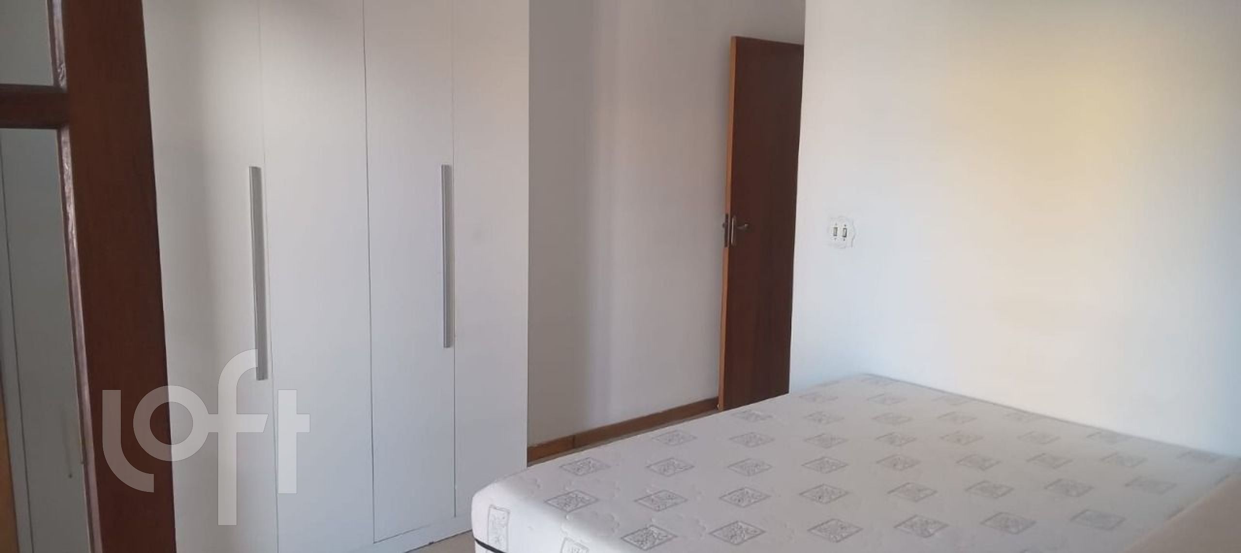 Casa à venda com 3 quartos, 200m² - Foto 5