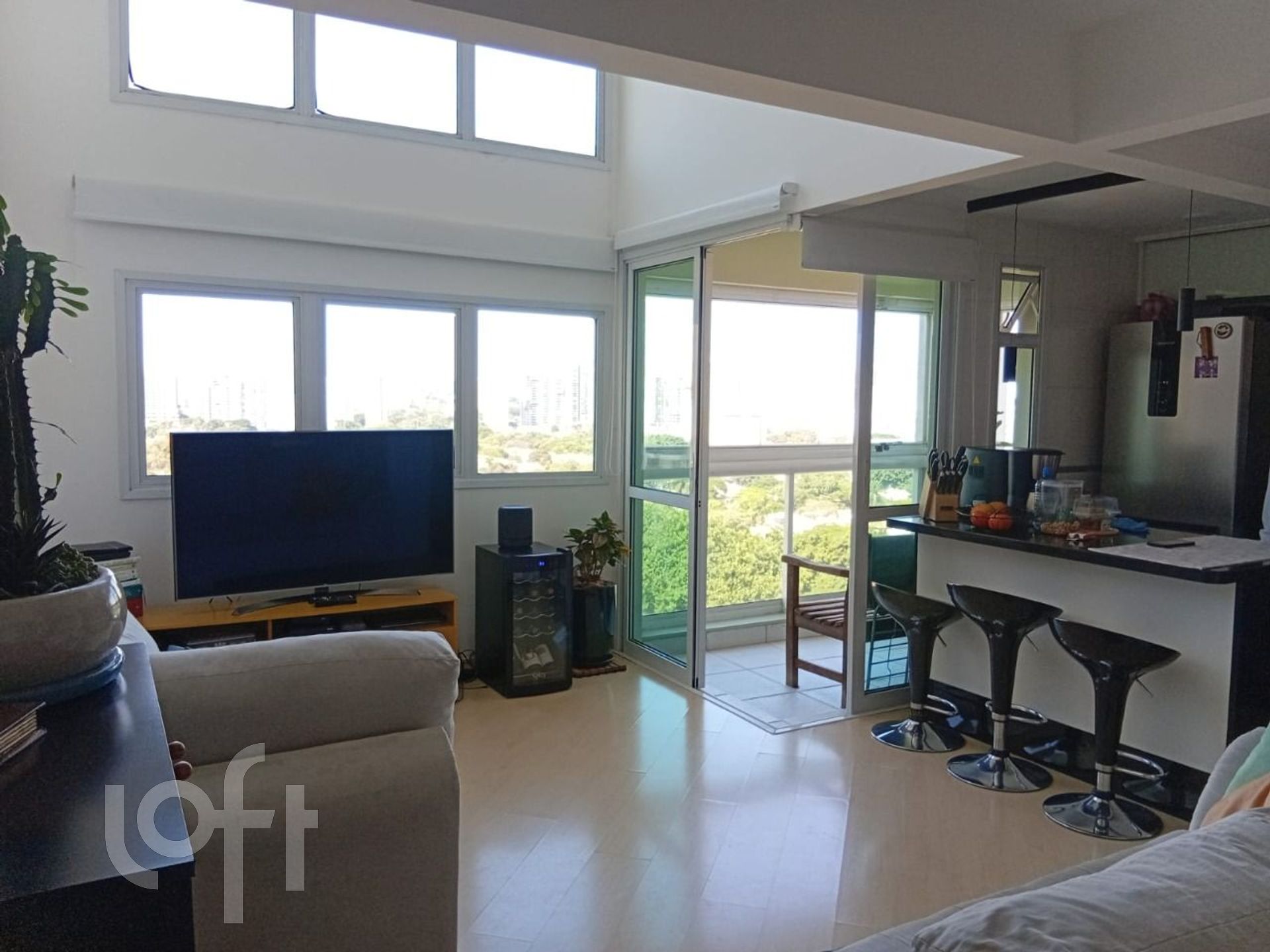 Apartamento à venda em Indianópolis com 60 m², 2 q