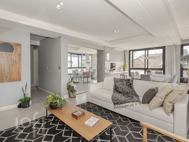 Apartamento com 87m², 2 dormitórios, 2 suítes, 2 vagas, Menino Deus em Porto Alegre