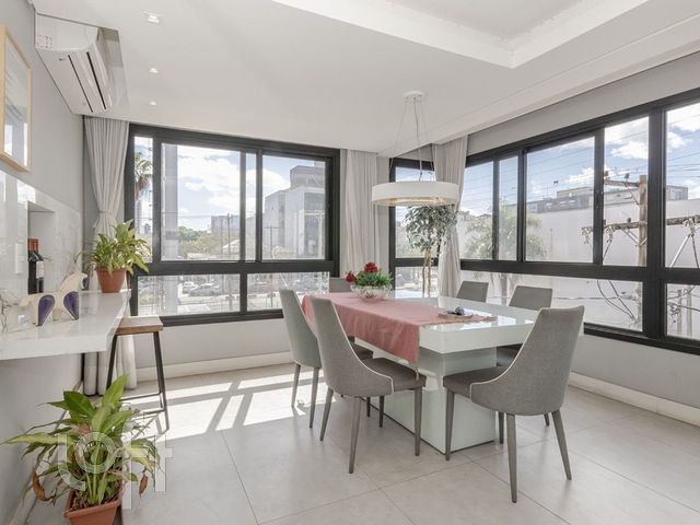 Apartamento com 87m², 2 dormitórios, 2 suítes, 2 vagas, Menino Deus em Porto Alegre