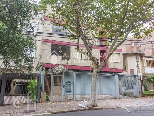 Apartamento com 142m², 4 dormitórios, 1 suíte, 2 vagas, Higienópolis em Porto Alegre