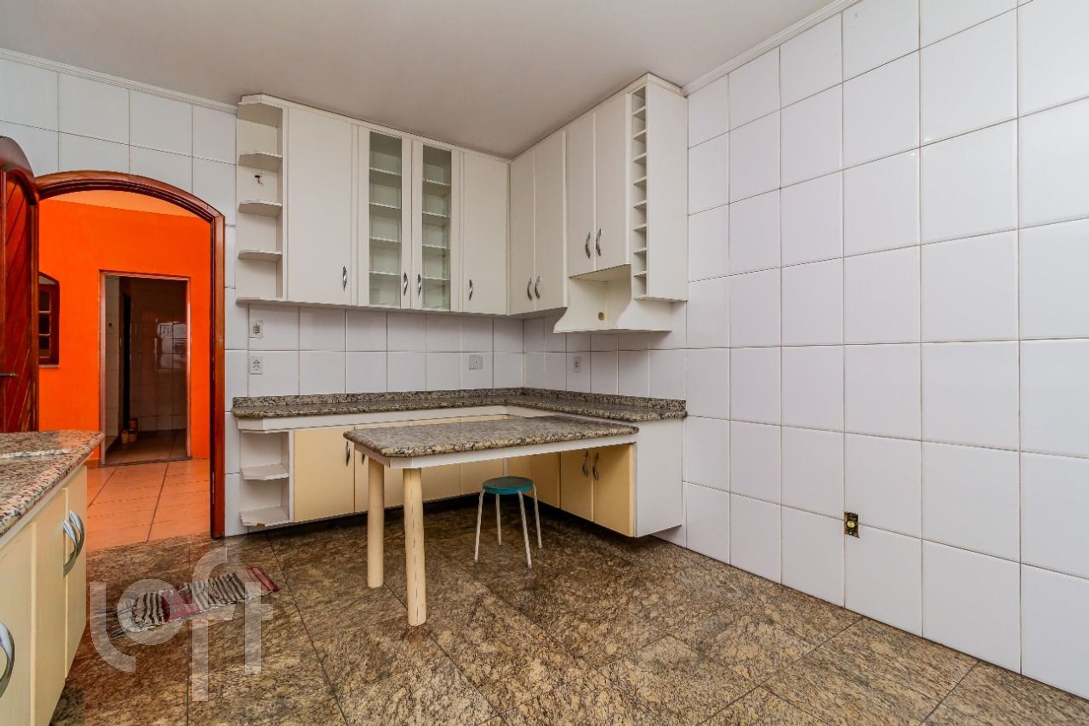 Casa à venda com 5 quartos, 200m² - Foto 15