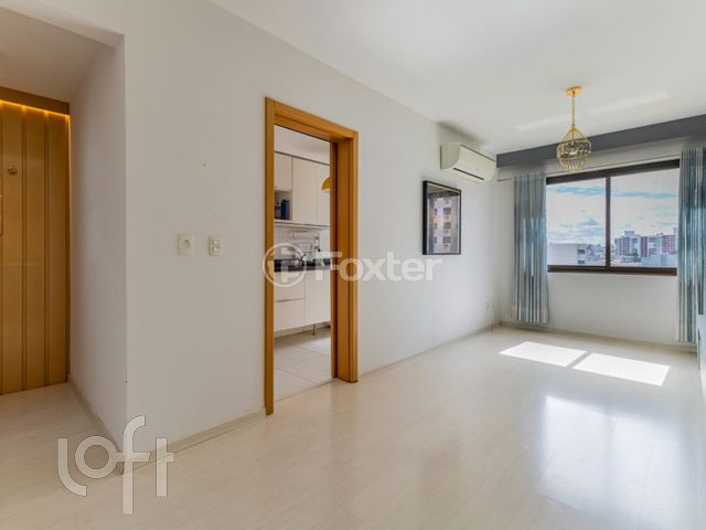 Apartamento com 70m², 2 dormitórios, 1 suíte, 2 vagas, Menino Deus em Porto Alegre