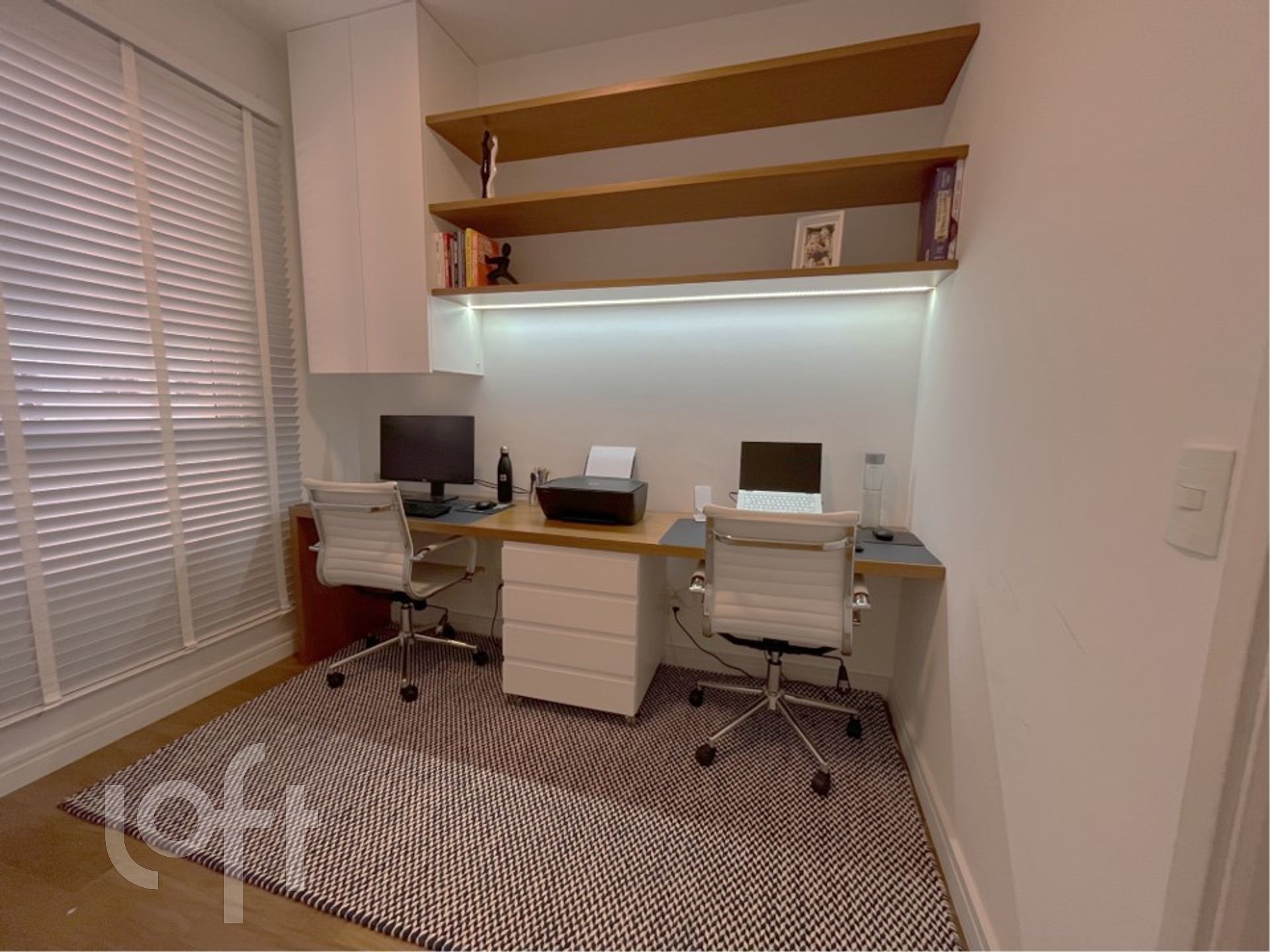 Apartamento à venda com 4 quartos, 220m² - Foto 29