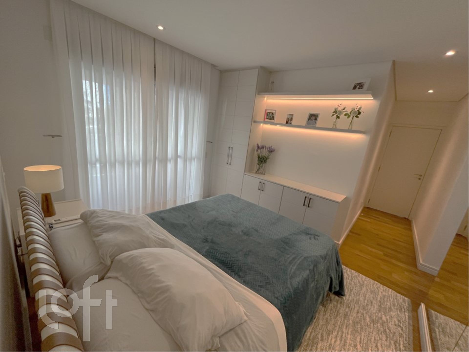 Apartamento à venda com 4 quartos, 220m² - Foto 18