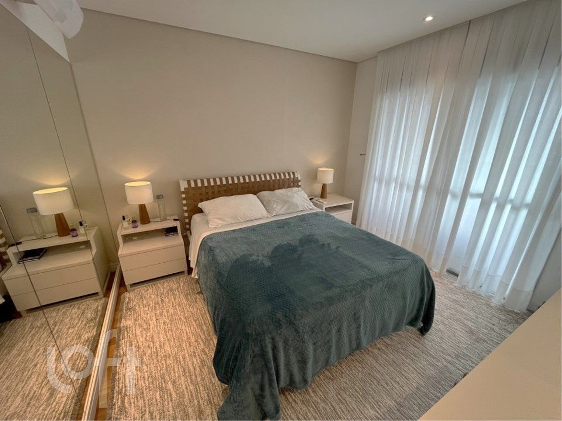 Apartamento à venda com 4 quartos, 220m² - Foto 19