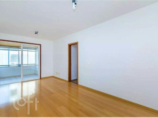 Apartamento com 111m², 4 dormitórios, 1 suíte, 2 vagas, Chácara das Pedras em Porto Alegre