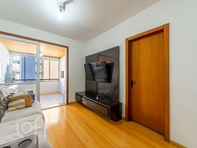 Apartamento com 111m², 4 dormitórios, 1 suíte, 2 vagas, Chácara das Pedras em Porto Alegre