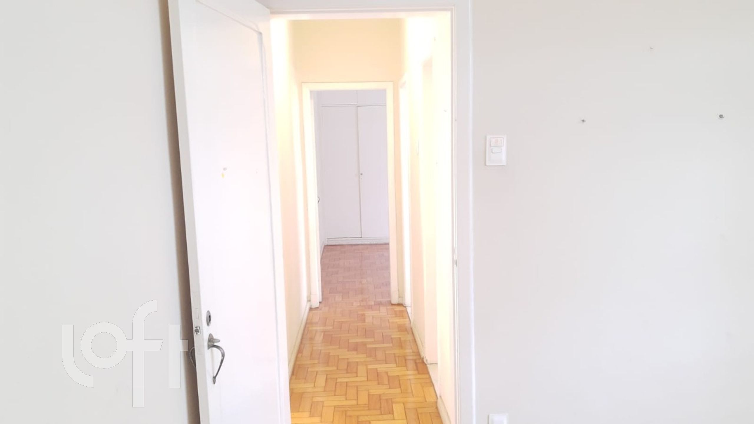 Apartamento à venda com 3 quartos, 160m² - Foto 11