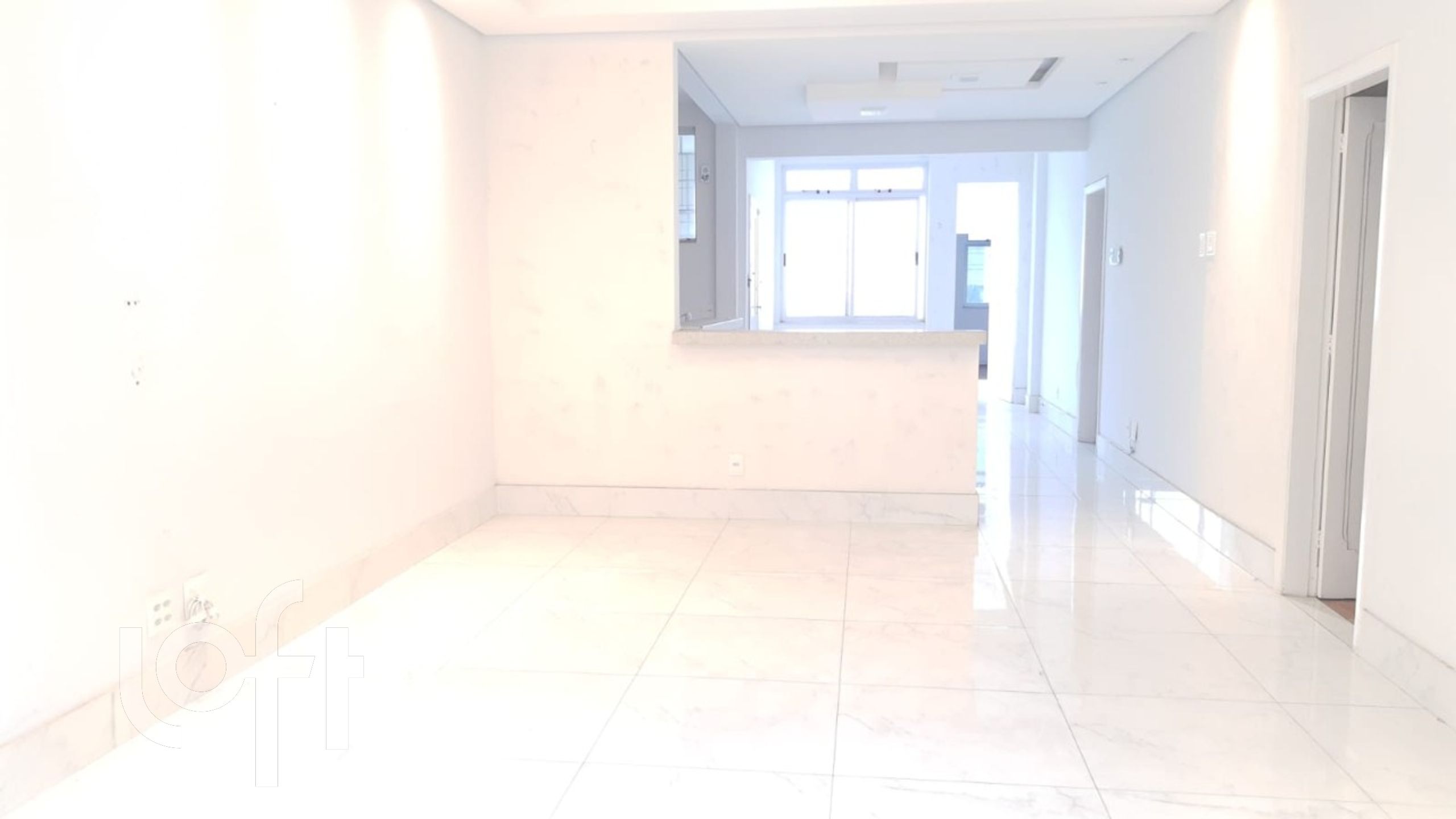 Apartamento à venda com 3 quartos, 160m² - Foto 3