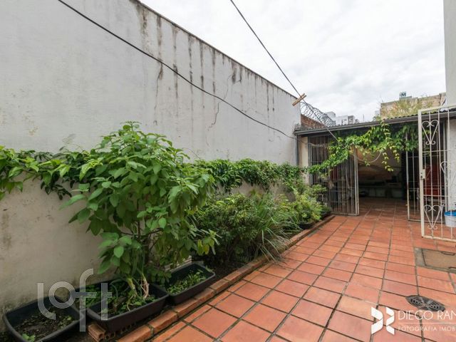 Apartamento com 89m², 2 dormitórios, 1 vaga, Menino Deus em Porto Alegre