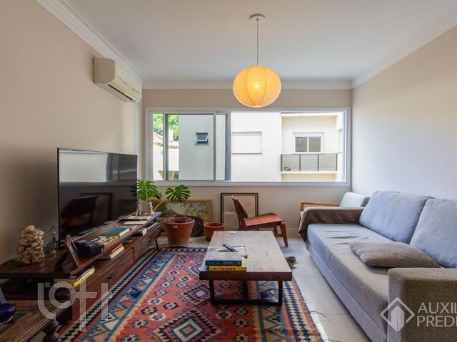 Apartamento com 61m², 2 dormitórios, 1 suíte, 1 vaga, Petrópolis em Porto Alegre