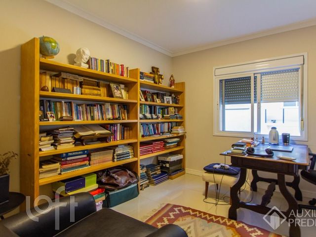 Apartamento com 61m², 2 dormitórios, 1 suíte, 1 vaga, Petrópolis em Porto Alegre