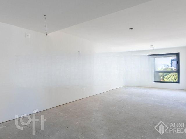 Apartamento com 67m², 2 dormitórios, 1 suíte, 2 vagas, Petrópolis em Porto Alegre