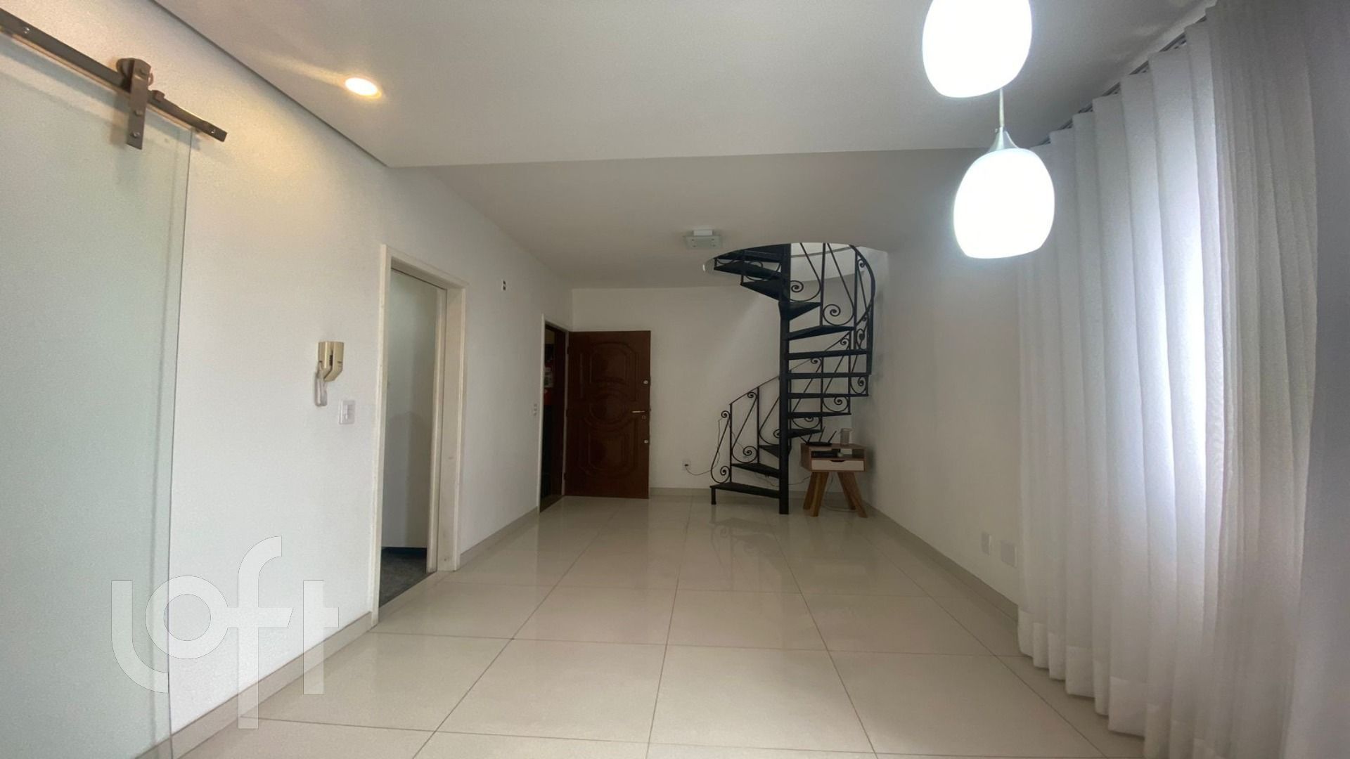 Apartamento à venda com 3 quartos, 170m² - Foto 4