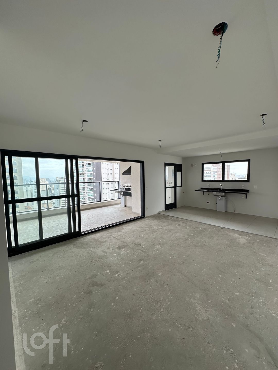 Apartamento à venda em Liberdade com 127 m², 4 qua