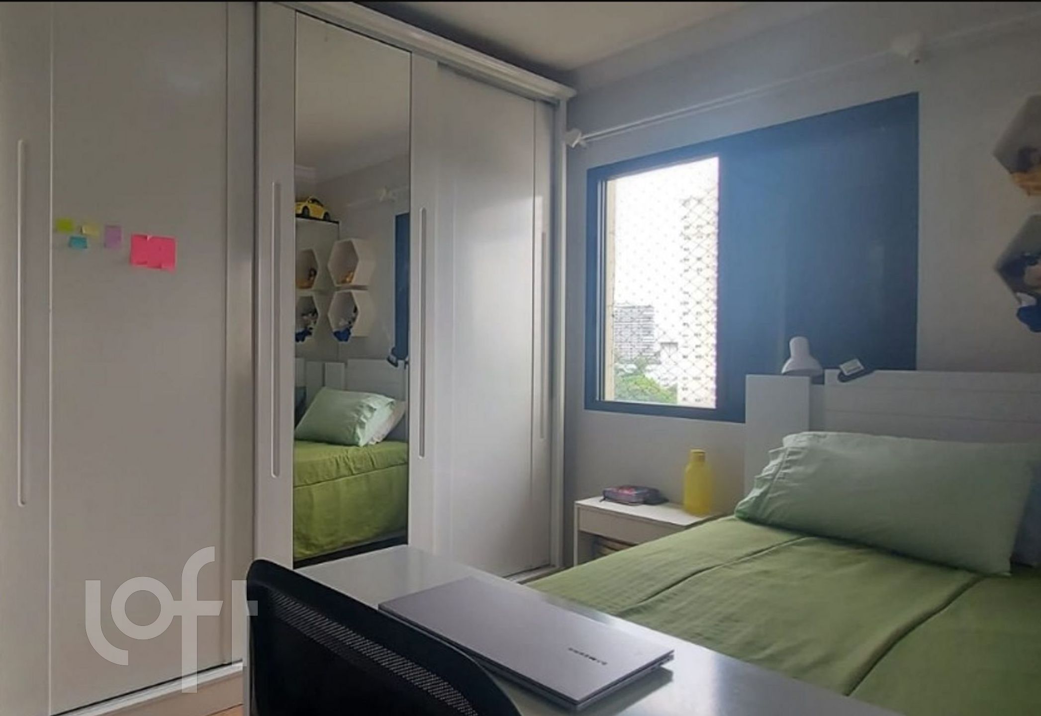 Apartamento à venda com 3 quartos, 96m² - Foto 2