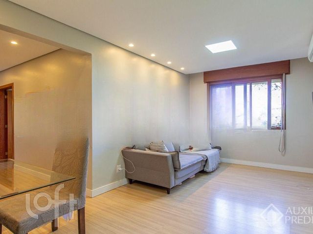 Apartamento com 67m², 3 dormitórios, 1 vaga, Petrópolis em Porto Alegre