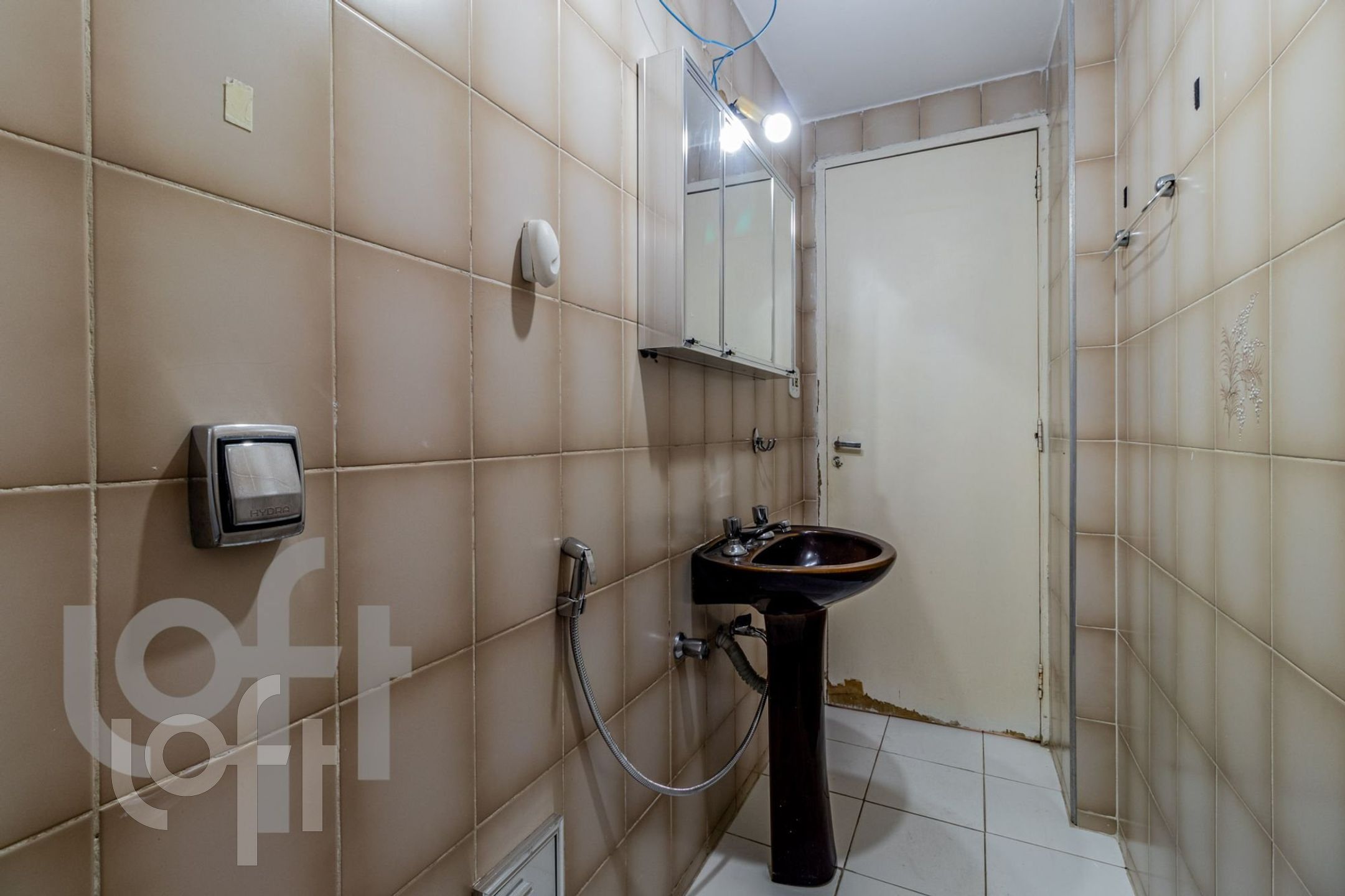 Apartamento à venda com 3 quartos, 118m² - Foto 2