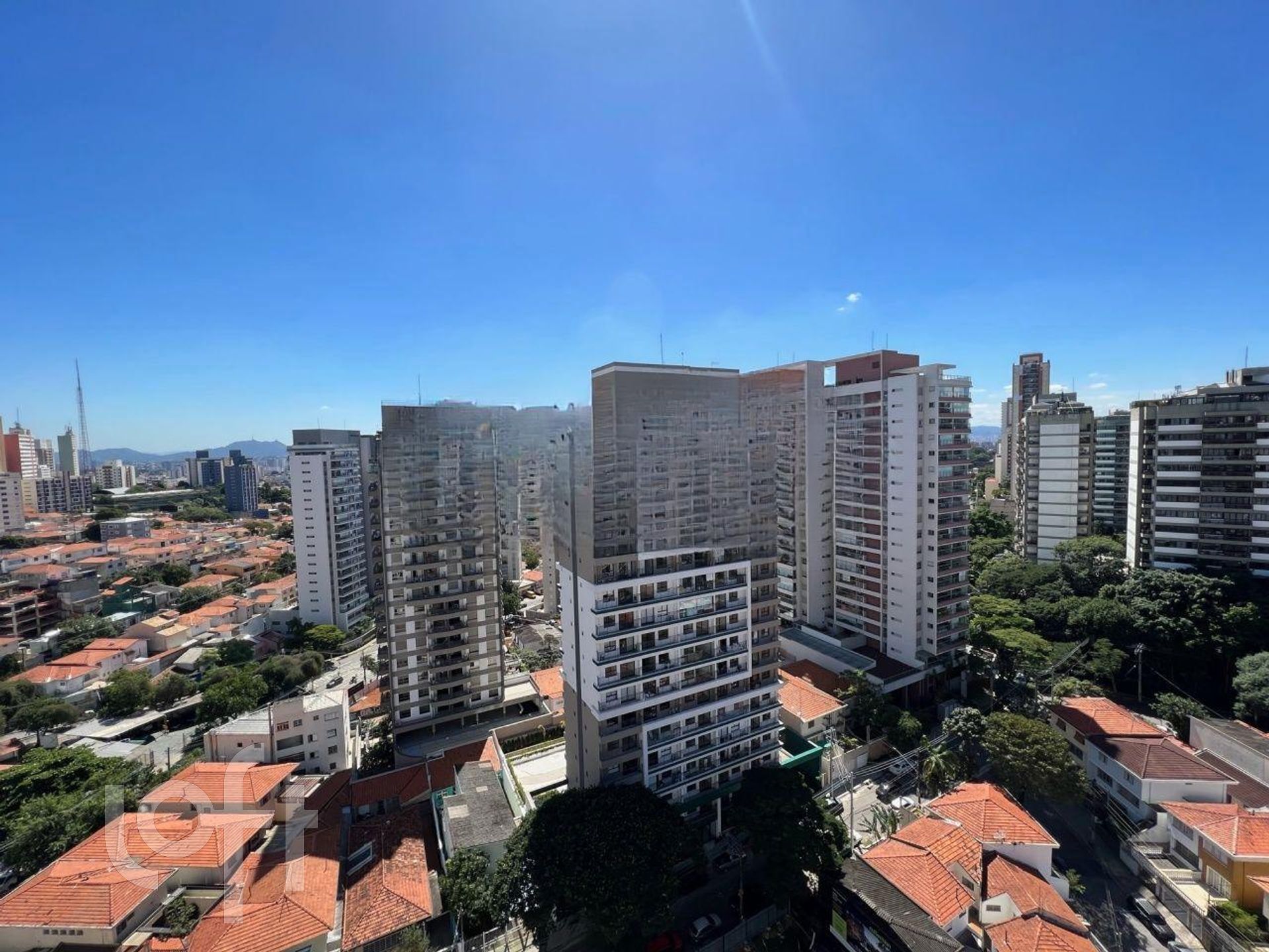 Apartamento à venda com 1 quarto, 130m² - Foto 18