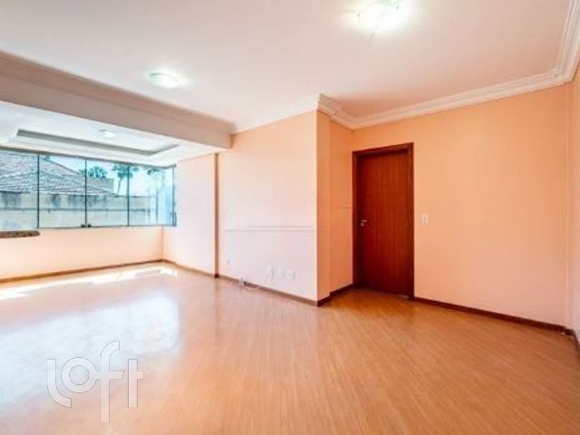 Apartamento com 71m², 2 dormitórios, 1 suíte, 1 vaga, Menino Deus em Porto Alegre