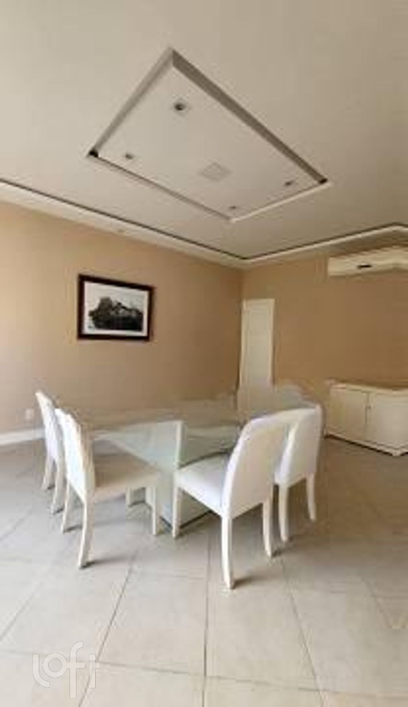 Apartamento à venda com 3 quartos, 264m² - Foto 2