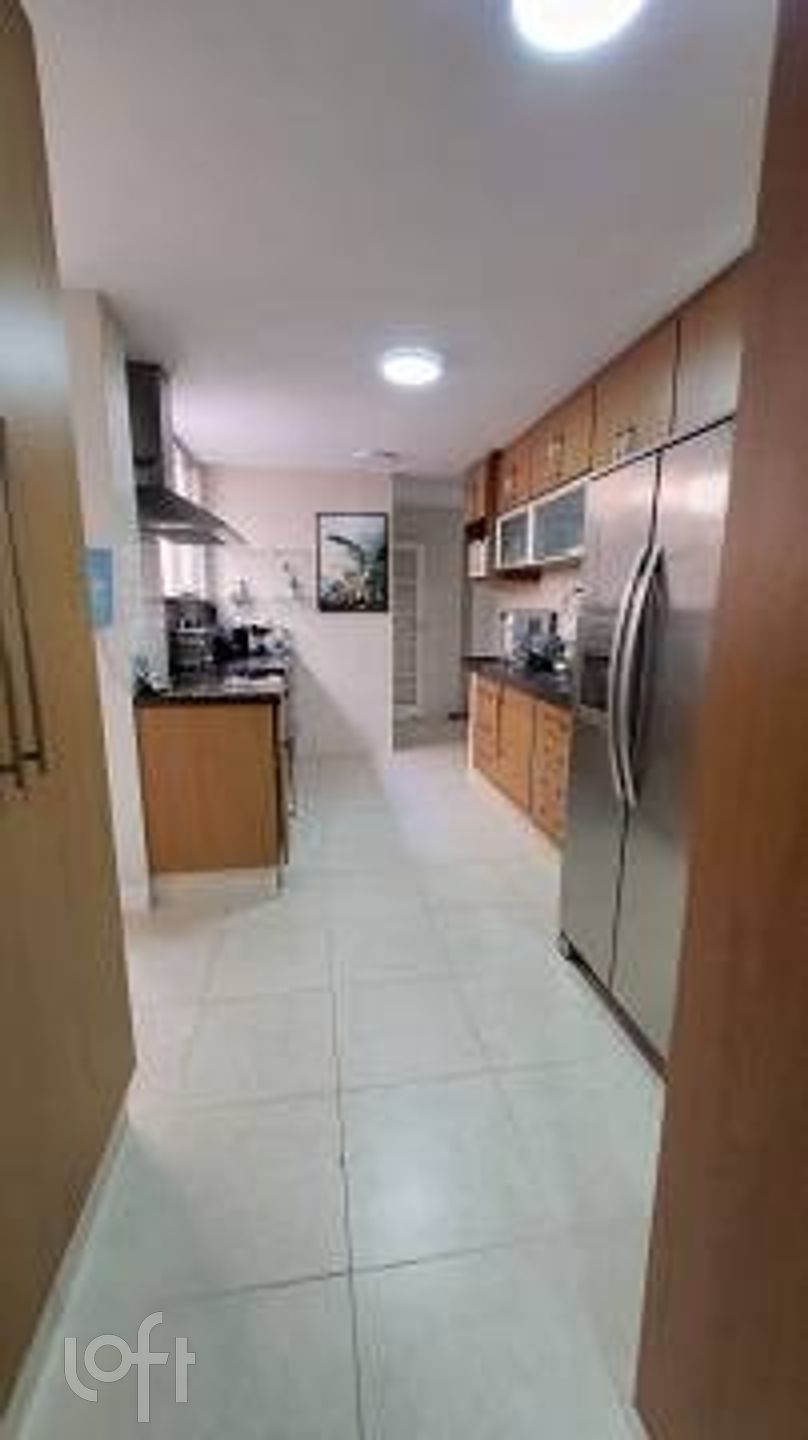 Apartamento à venda com 3 quartos, 264m² - Foto 7