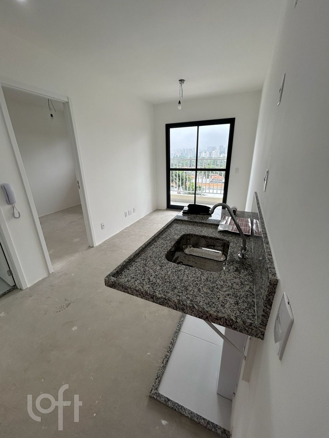 Apartamento à venda com 1 quarto, 27m² - Foto 2