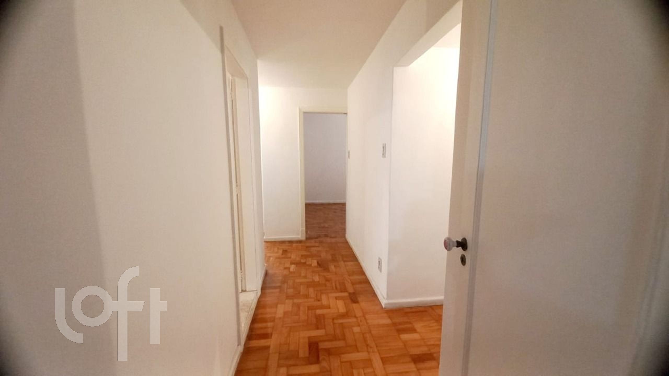 Apartamento à venda com 3 quartos, 187m² - Foto 17