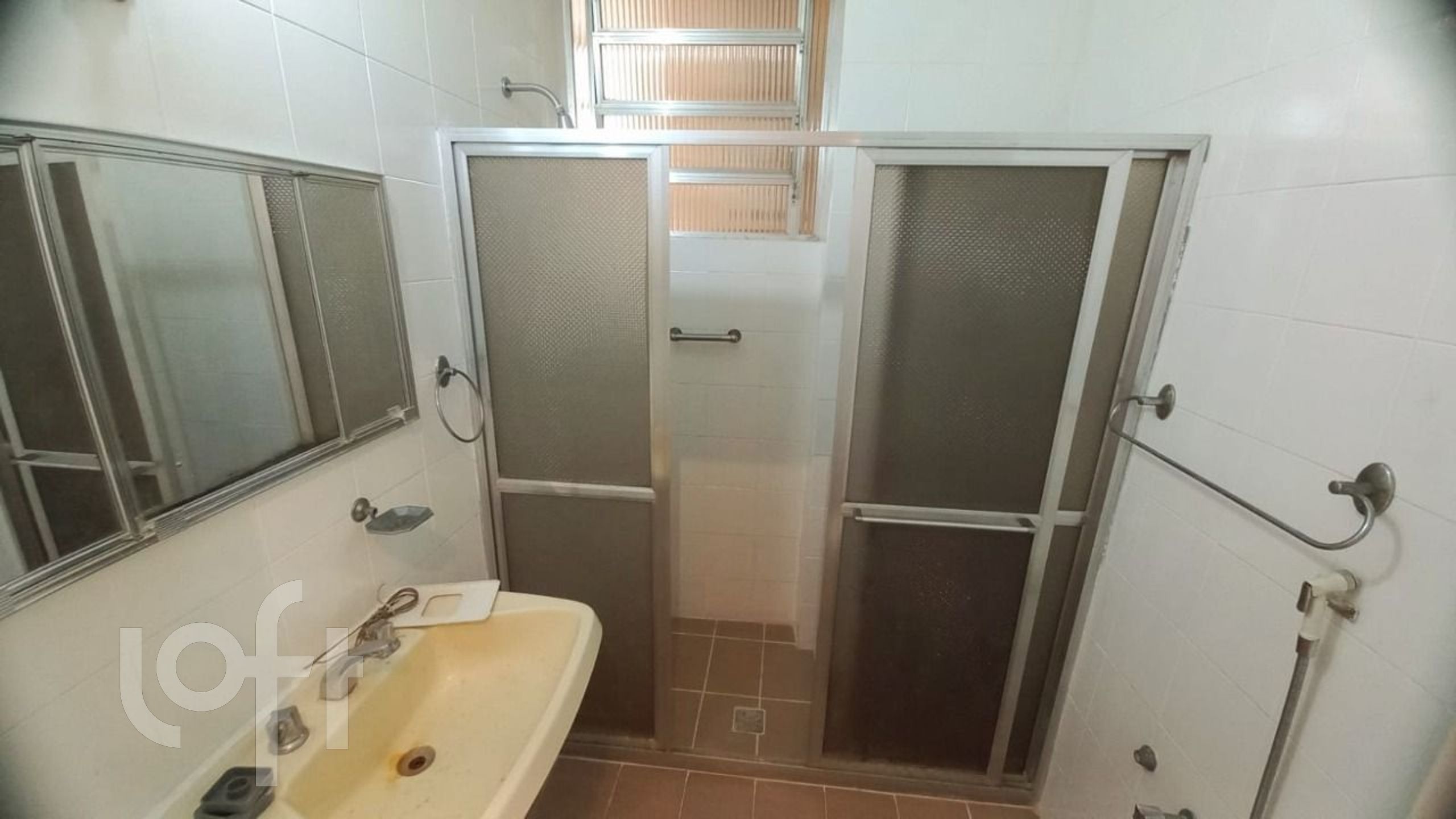 Apartamento à venda com 3 quartos, 187m² - Foto 9