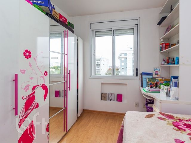 Apartamento com 76m², 3 dormitórios, 1 suíte, 1 vaga, Cristo Redentor em Porto Alegre