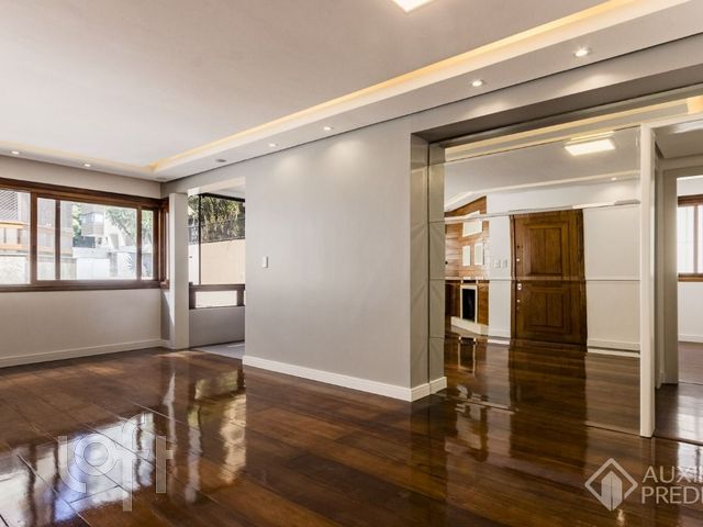 Apartamento com 95m², 2 dormitórios, 1 suíte, 2 vagas, Bela Vista em Porto Alegre