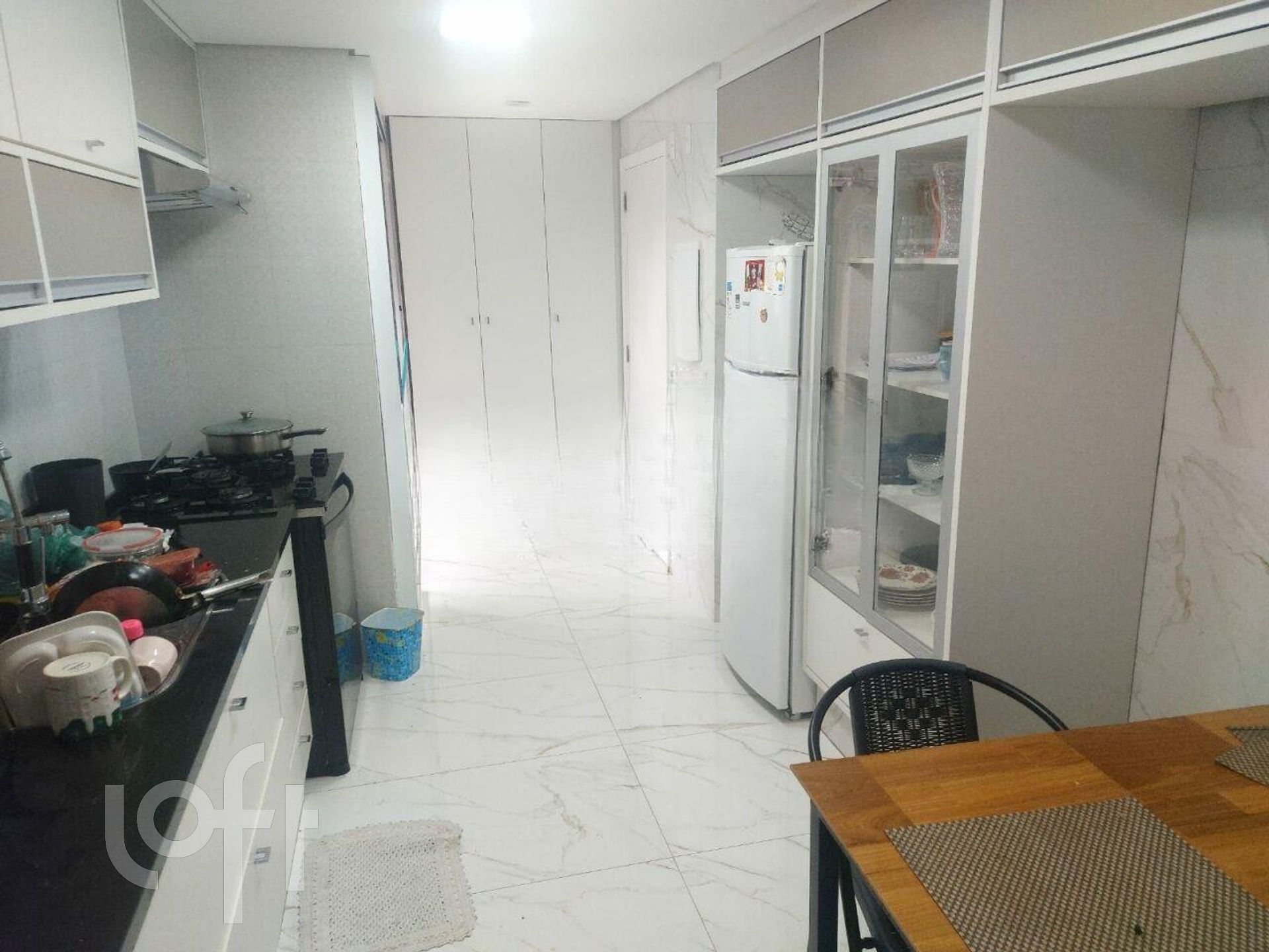 Apartamento à venda com 3 quartos, 144m² - Foto 8