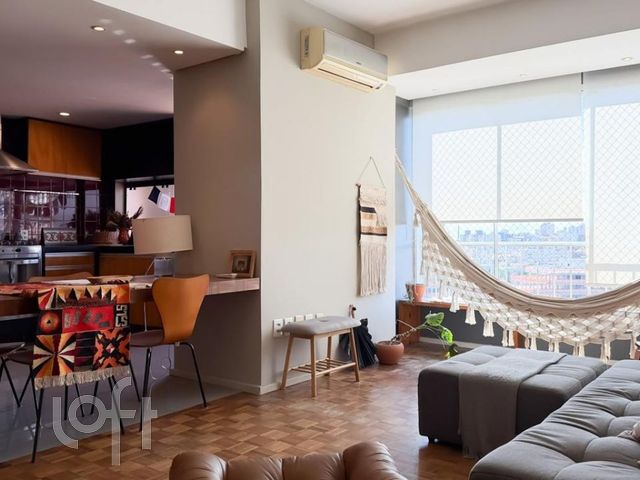 Apartamento com 75m², 2 dormitórios, Santana em Porto Alegre