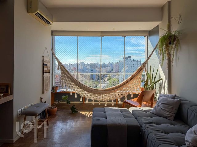 Apartamento com 75m², 2 dormitórios, Santana em Porto Alegre