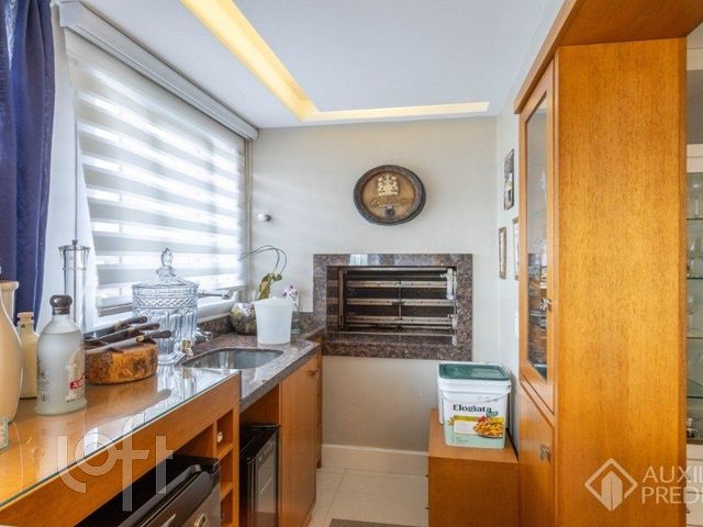 Apartamento com 146m², 3 dormitórios, 2 suítes, 2 vagas, Jardim Europa em Porto Alegre