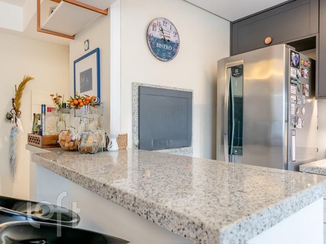 Apartamento com 65m², 2 dormitórios, 1 suíte, 1 vaga, Higienópolis em Porto Alegre