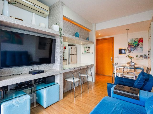 Apartamento com 65m², 2 dormitórios, 1 suíte, 2 vagas, Jardim Europa em Porto Alegre