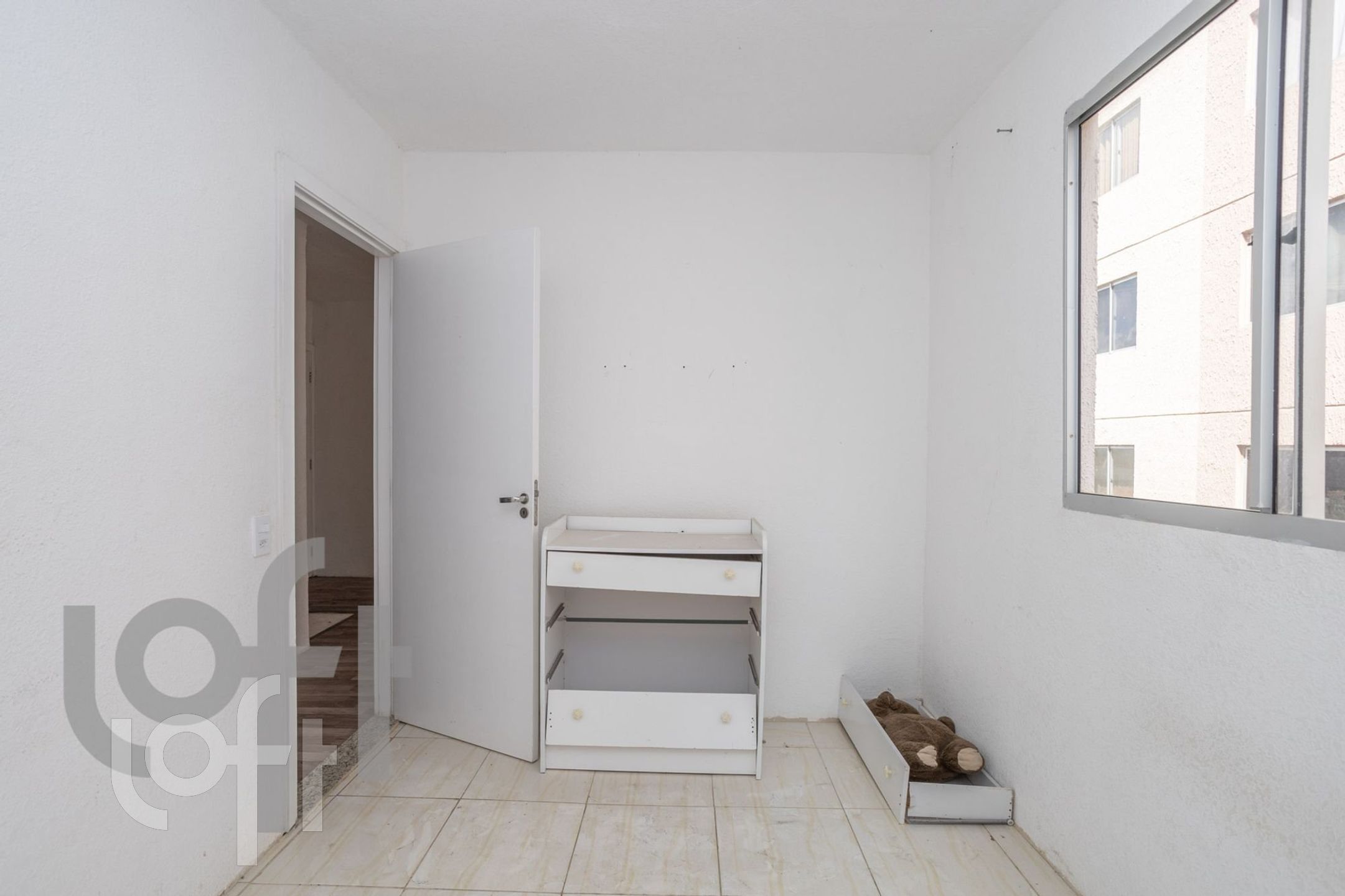 Apartamento à venda com 2 quartos, 39m² - Foto 4