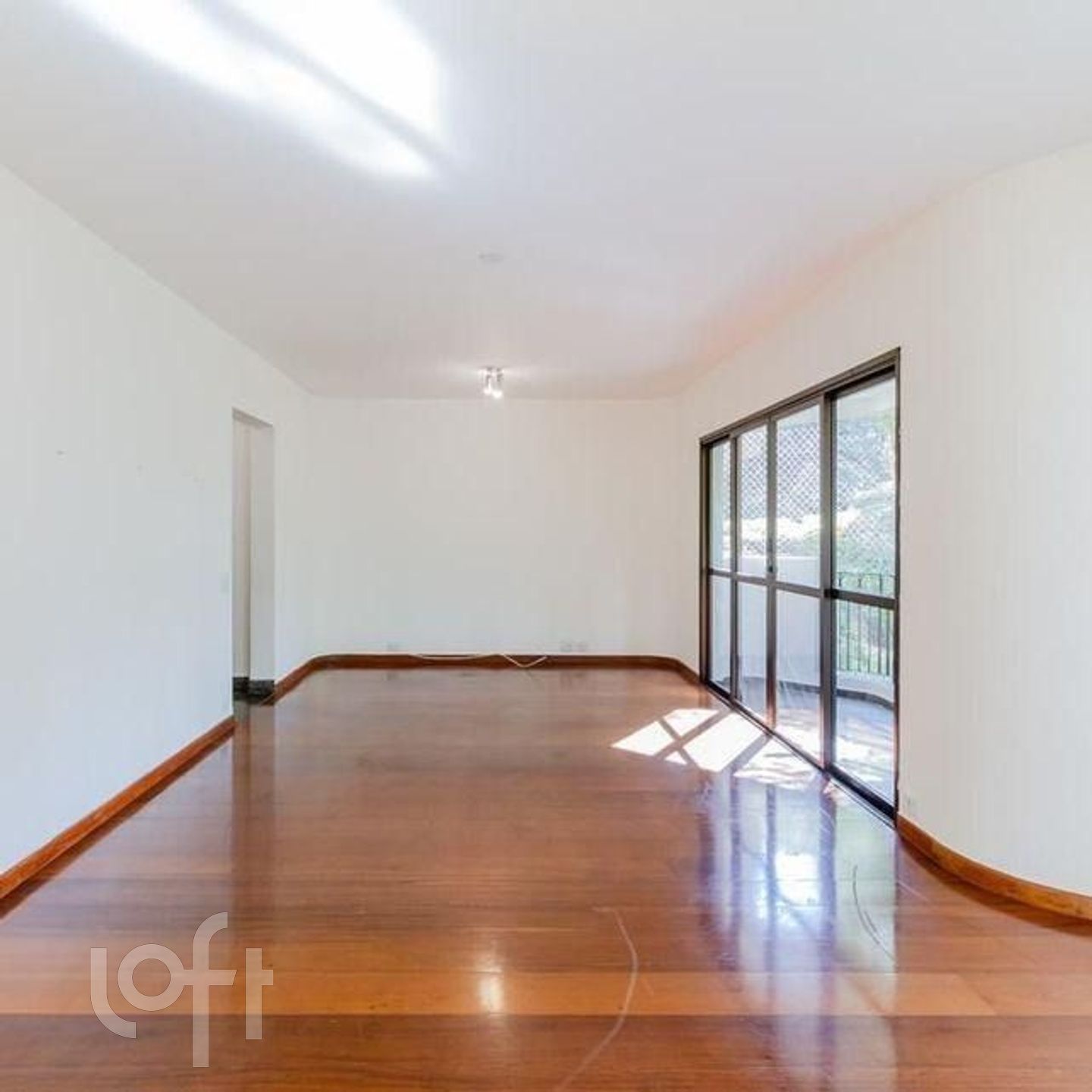 Apartamento à venda com 4 quartos, 142m² - Foto 4