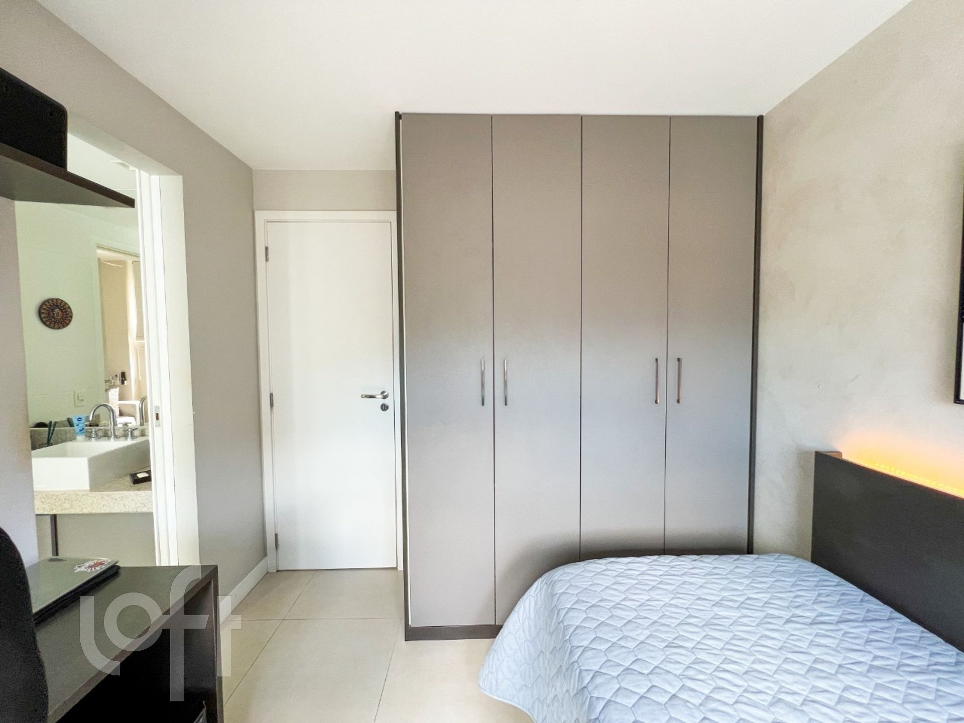 Apartamento à venda com 4 quartos, 231m² - Foto 24