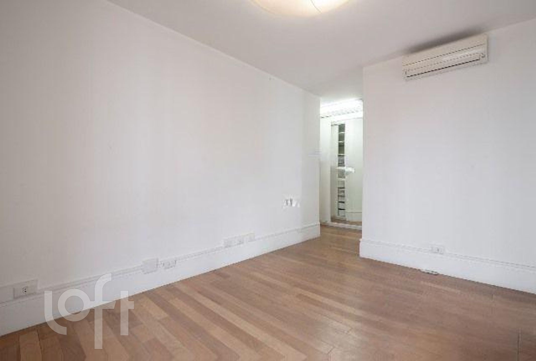 Apartamento à venda com 4 quartos, 260m² - Foto 6