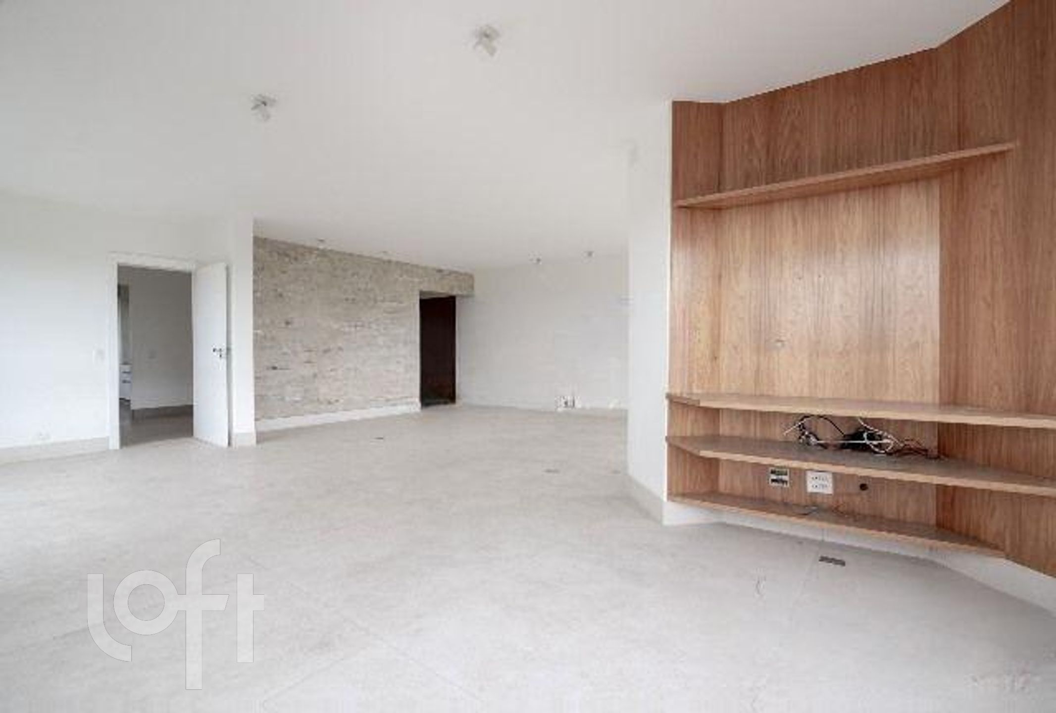 Apartamento à venda com 4 quartos, 260m² - Foto 2