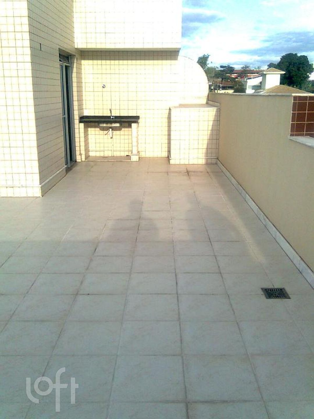 Apartamento à venda com 3 quartos, 85m² - Foto 2