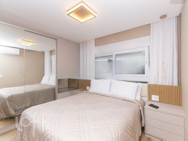 Apartamento com 33m², 1 dormitório, 1 vaga, Santana em Porto Alegre