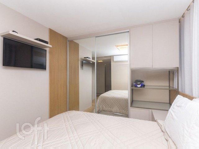 Apartamento com 33m², 1 dormitório, 1 vaga, Santana em Porto Alegre
