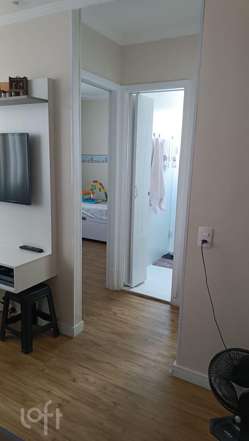 Apartamento à venda com 2 quartos, 41m² - Foto 4