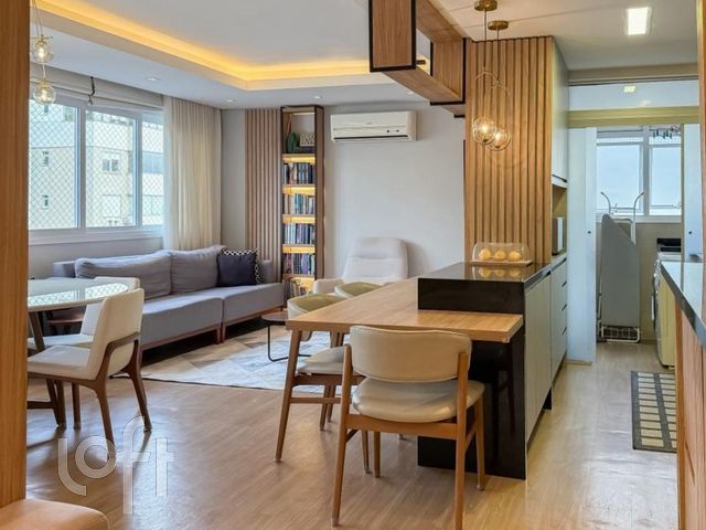 Apartamento com 89m², 3 dormitórios, 1 suíte, 2 vagas, Santa Cecília em Porto Alegre